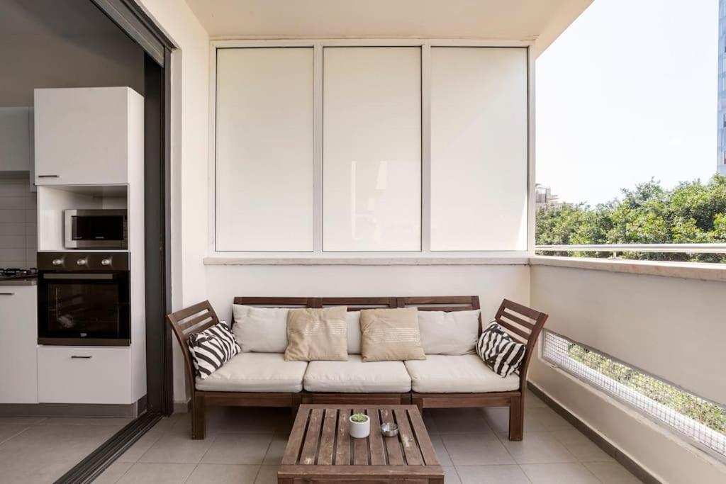 Sunny Luxury Apartments テル・アビブ エクステリア 写真